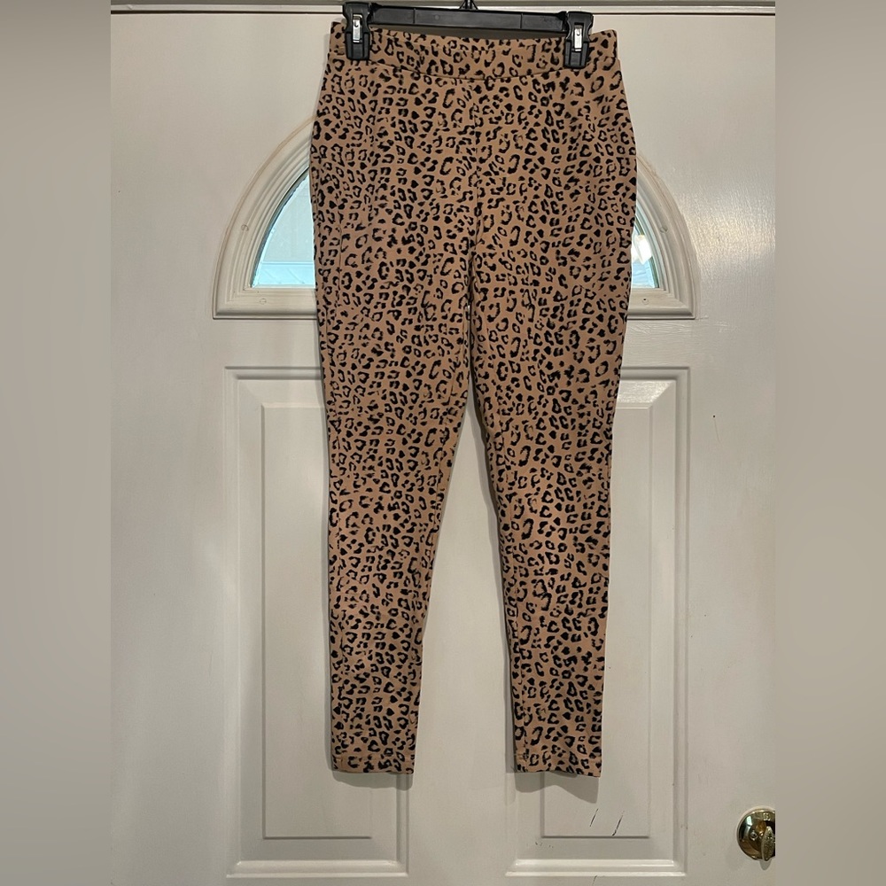 Chico’s Animal Print Leopard Leggings